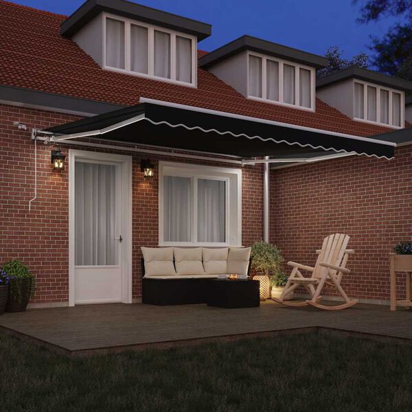 Prikazana fotografija izdelka 3 od 17