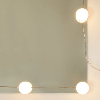 vidaXL Omarica z ogledalom in LED lučmi visok sijaj bela 91x15x76,5 cm