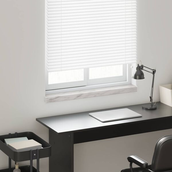 Prikazana fotografija izdelka 2 od 13