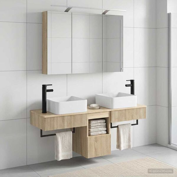 Prikazana fotografija izdelka 2 od 15