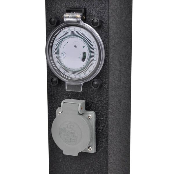 Črn vrtni stebriček z vtičnicami in časovnikom