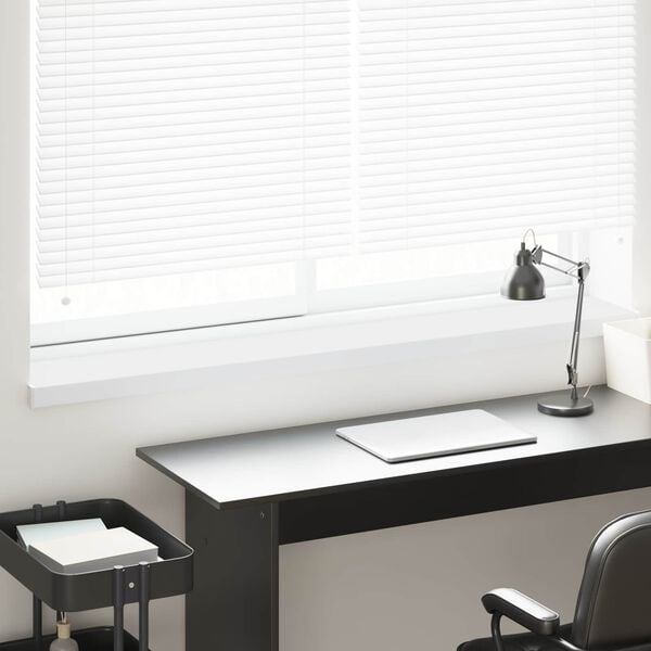 Prikazana fotografija izdelka 2 od 13