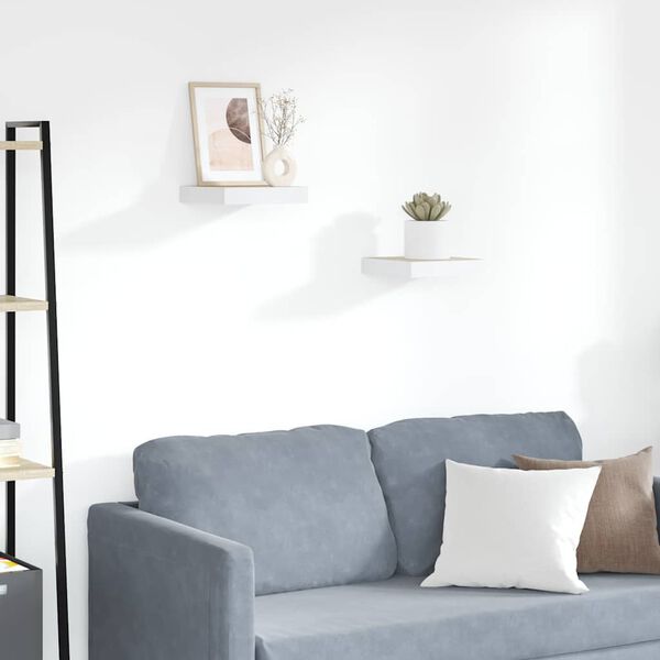 Prikazana fotografija izdelka 2 od 16