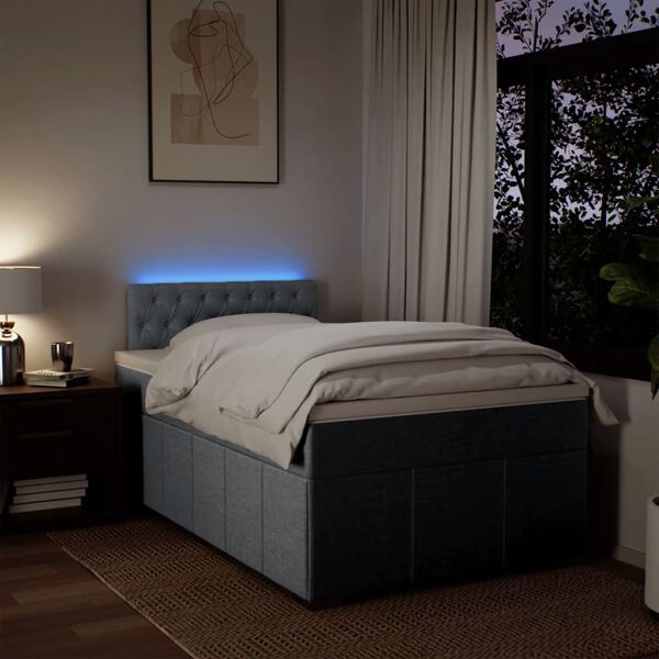 Prikazana fotografija izdelka 4 od 18