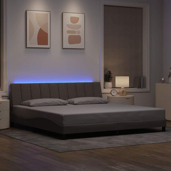 Prikazana fotografija izdelka 4 od 15