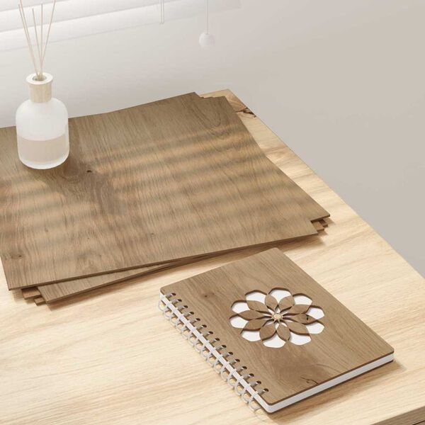 Prikazana fotografija izdelka 2 od 13