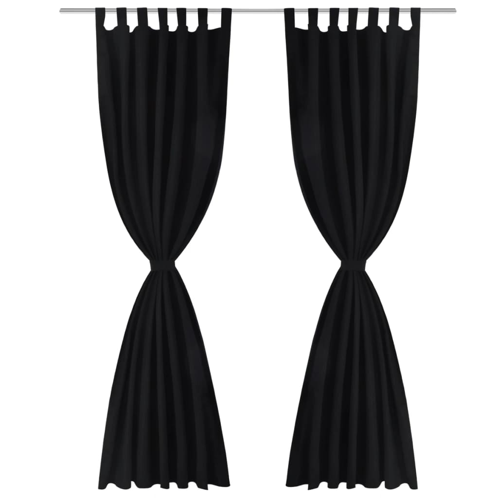 2 kosa črnih satenasih zaves z obročki 140 x 175 cm